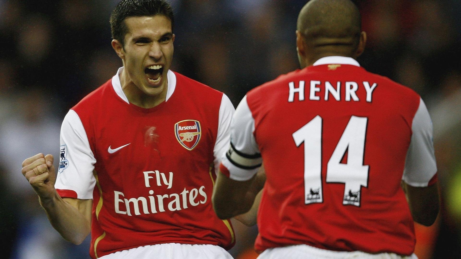 世界杯后VAR裁判团队获颁特别贡献奖 技术裁判走向台前